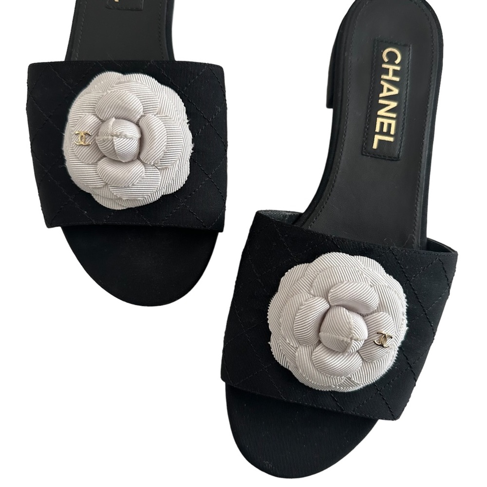 CHANEL Grosgrain Quilted Camellia Floral CC Sandals  - 39.5, Black White - Picture 6 of 10